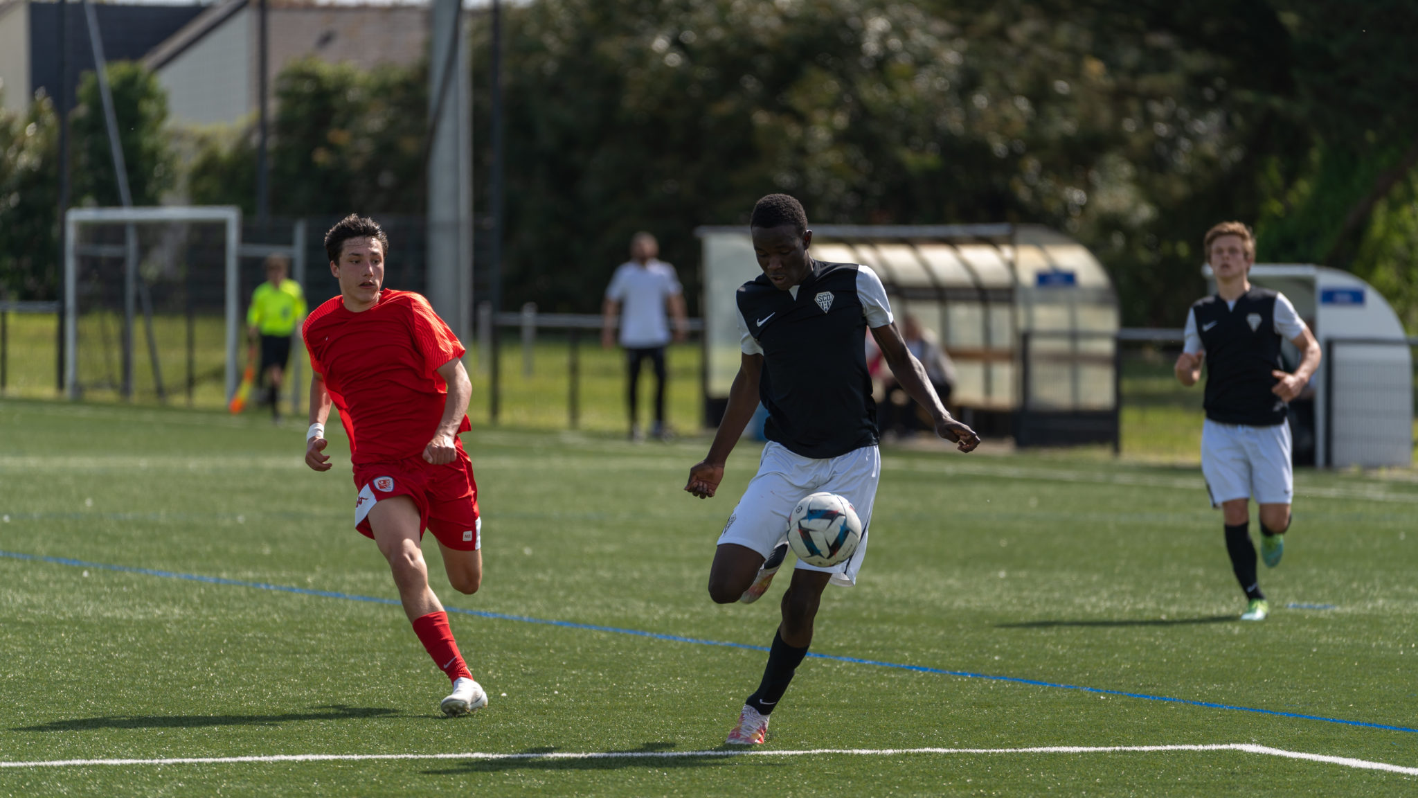 La Roche Vendée Football s’incline à la maison face aux Girondins de Bordeaux . Sport