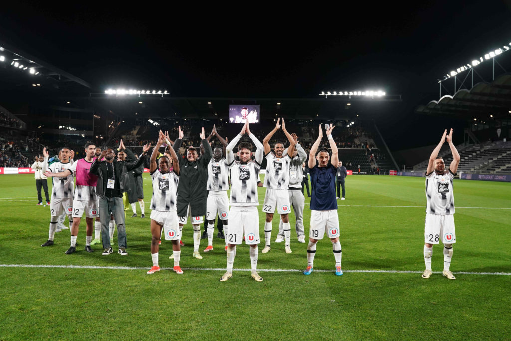 La fiche technique Angers SCO - Pau FC [2-1] thumbnail